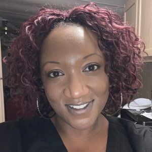 Meet your Posher, Kendra